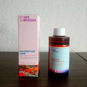 (2 bottles) NEW IN BOX Good Molecules Hyaluronic Acid & Niacinamide Toner